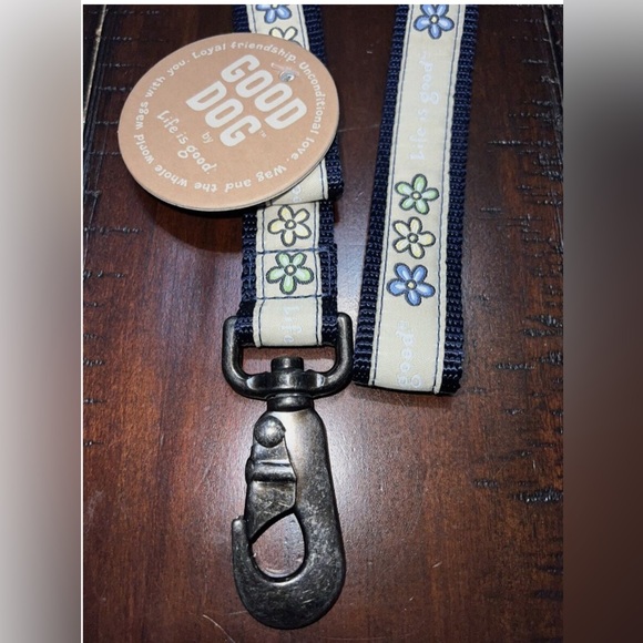 Life Is Good Other - LIFE IS GOOD Daisy Dog Leash Vintage 6 Foot Color Is Honeydew NWT